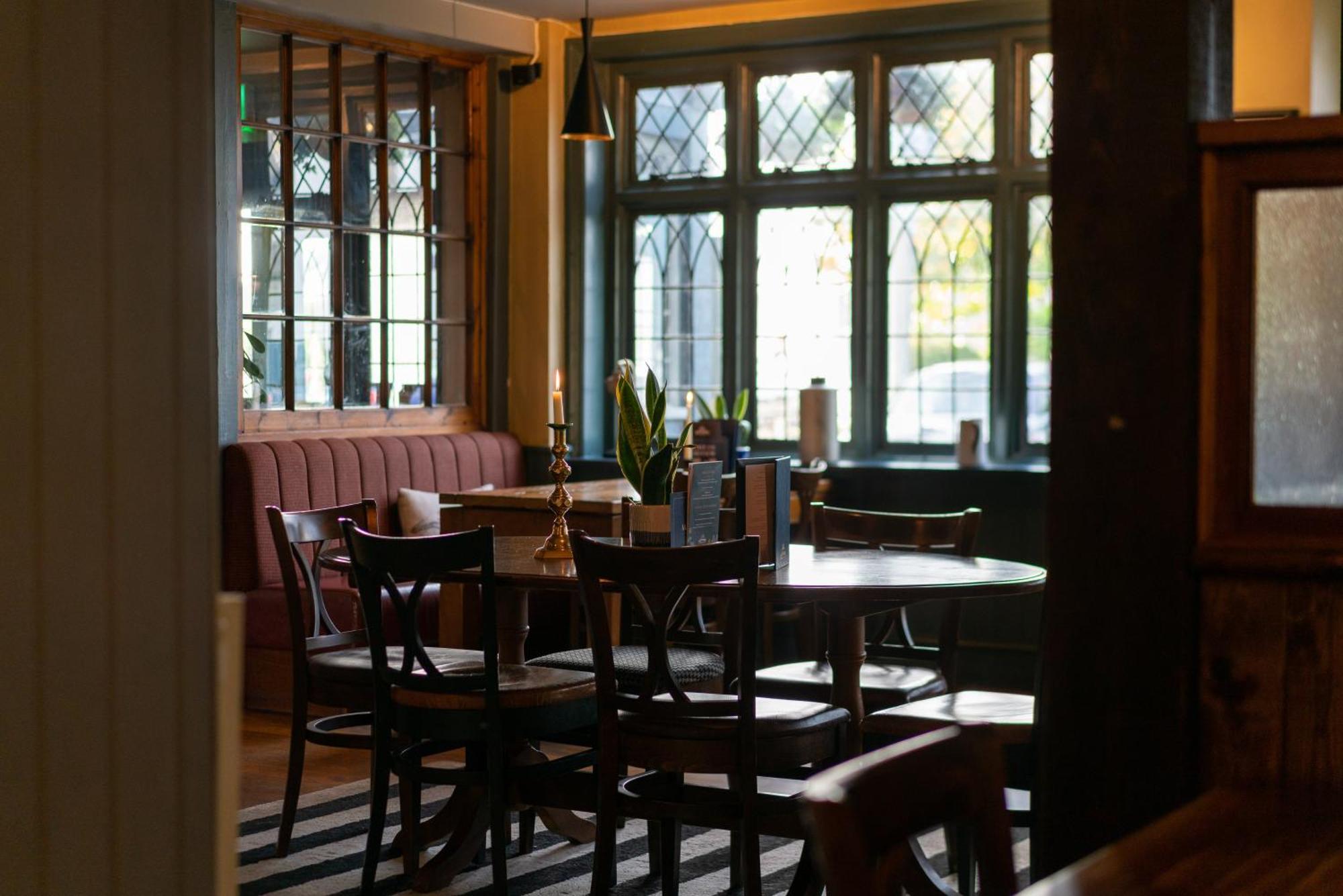 The Mayflower Lymington Esterno foto