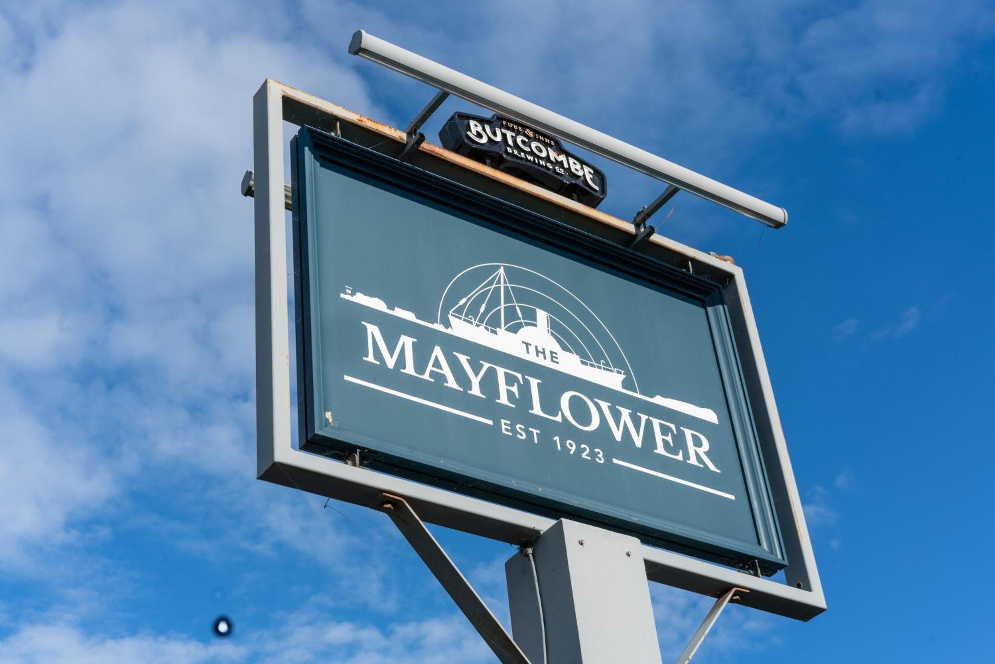 The Mayflower Lymington Esterno foto