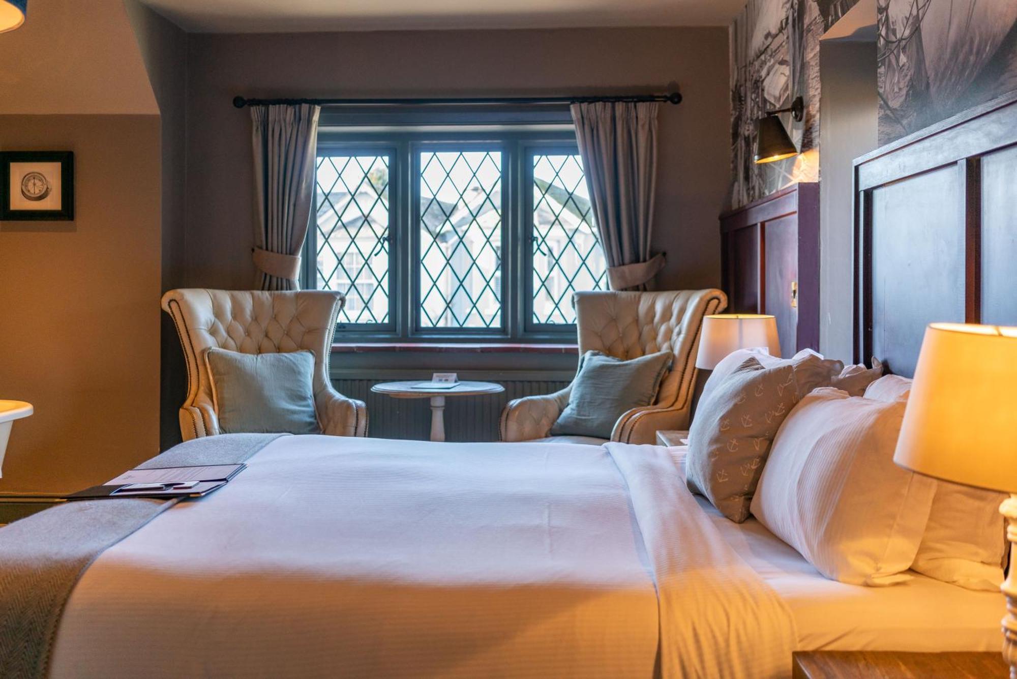 The Mayflower Lymington Esterno foto