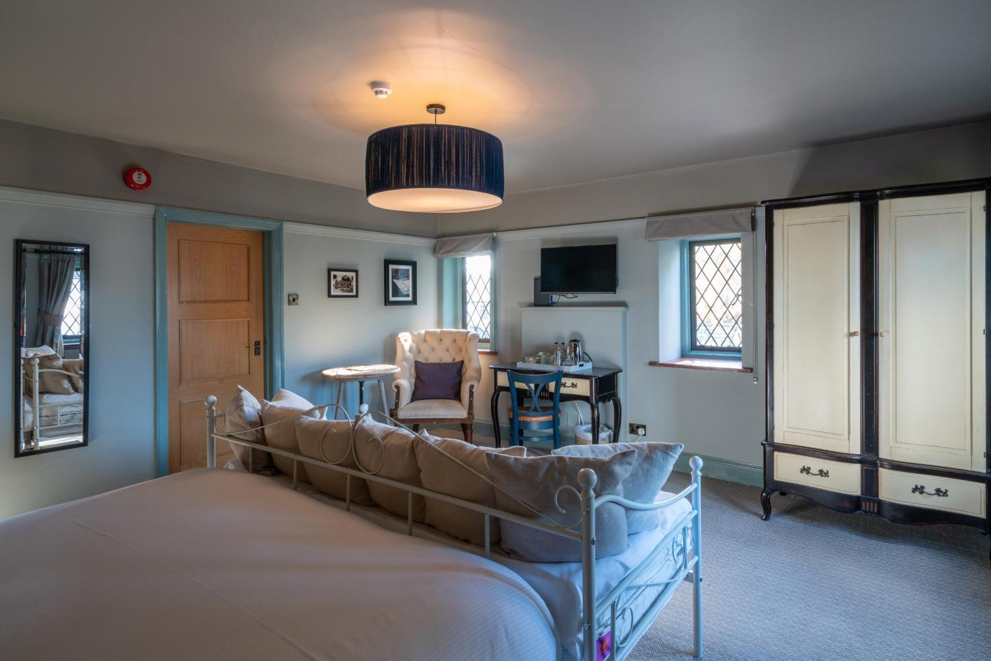The Mayflower Lymington Esterno foto