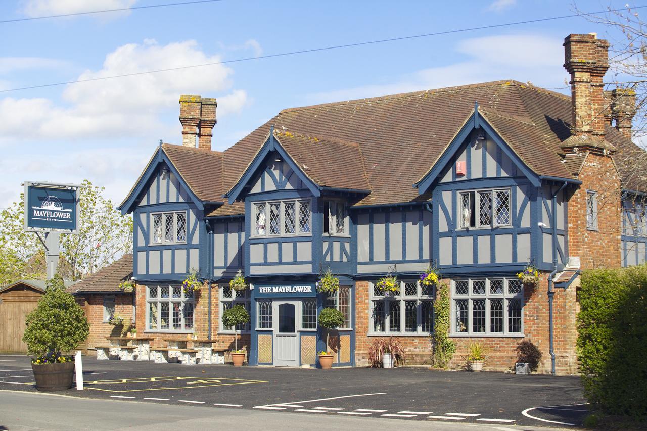 The Mayflower Lymington Esterno foto